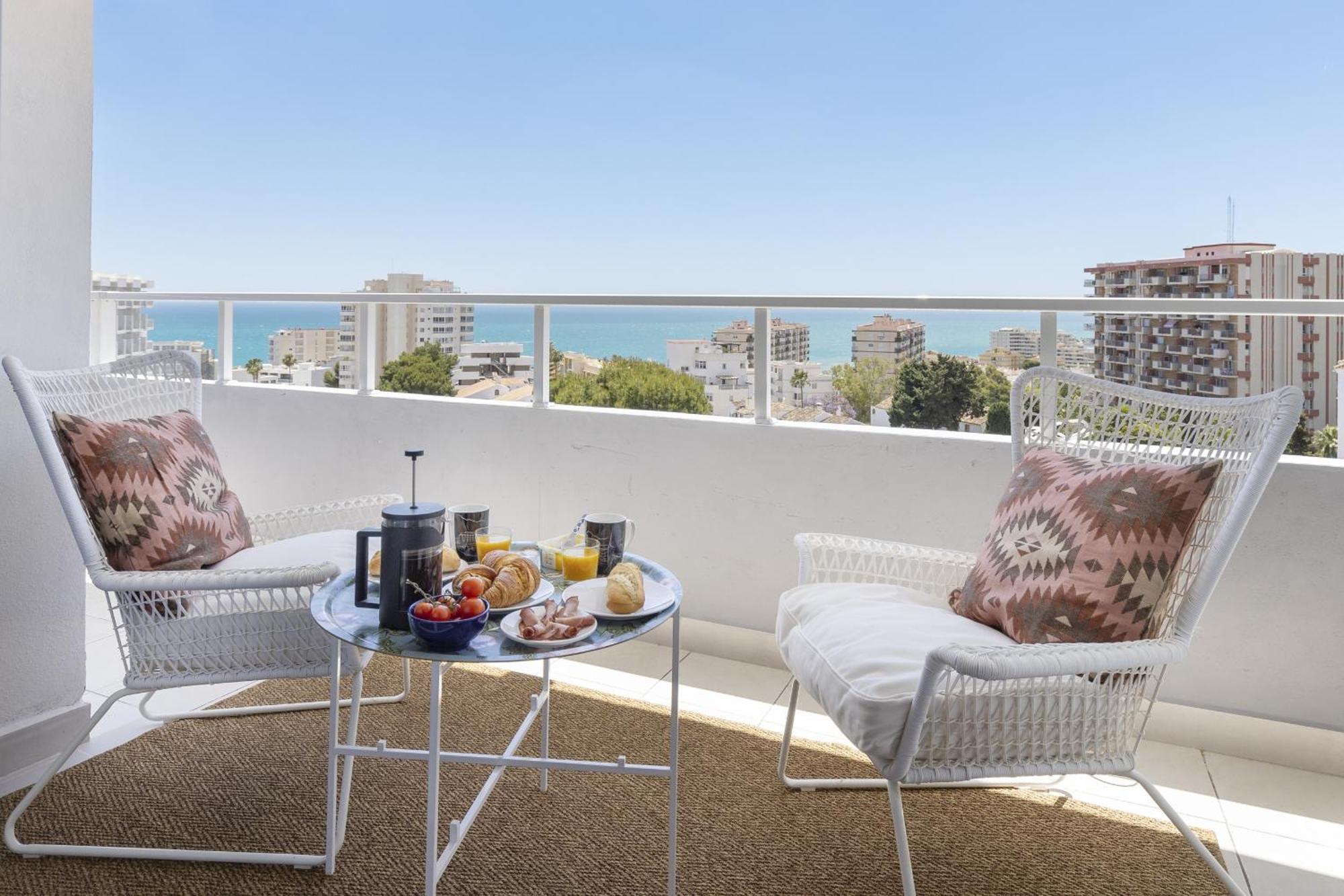 With Stunning Sea Views, Terrace * Benalmádena